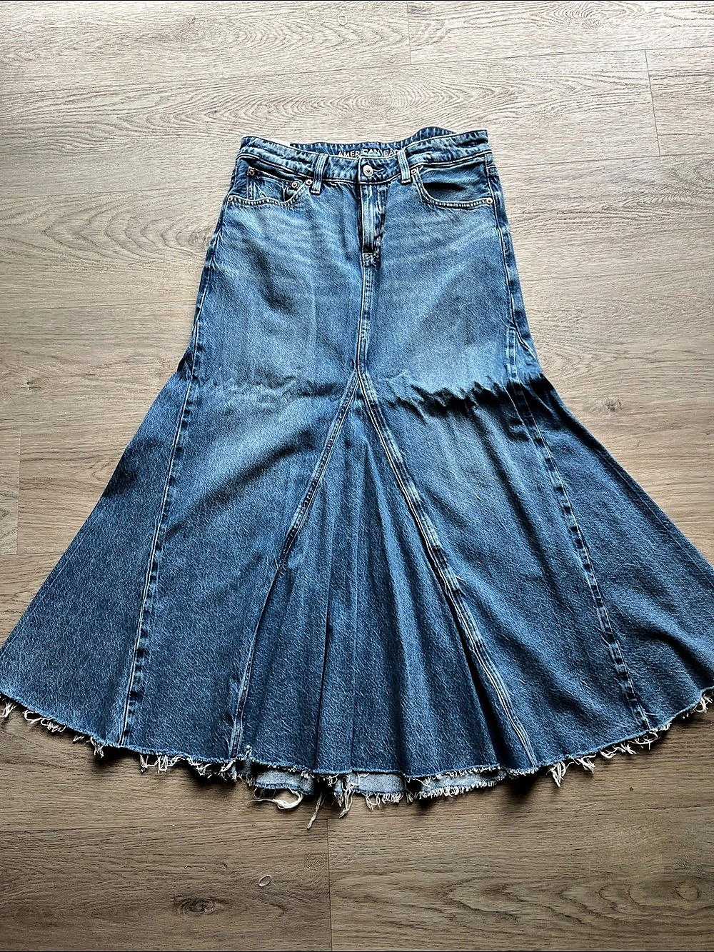 American Eagle Low-Rise Pieced Denim Maxi Skirt Blue Medium